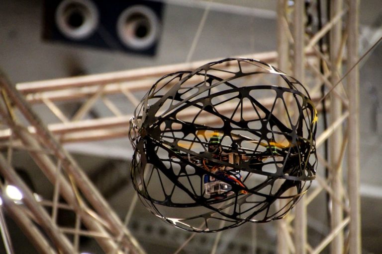 IAAC展示由无人机辅助的现场机器人3D打印施工方法
